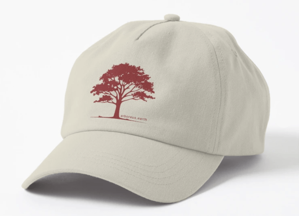 arboreus.earth cap in beige with red logo